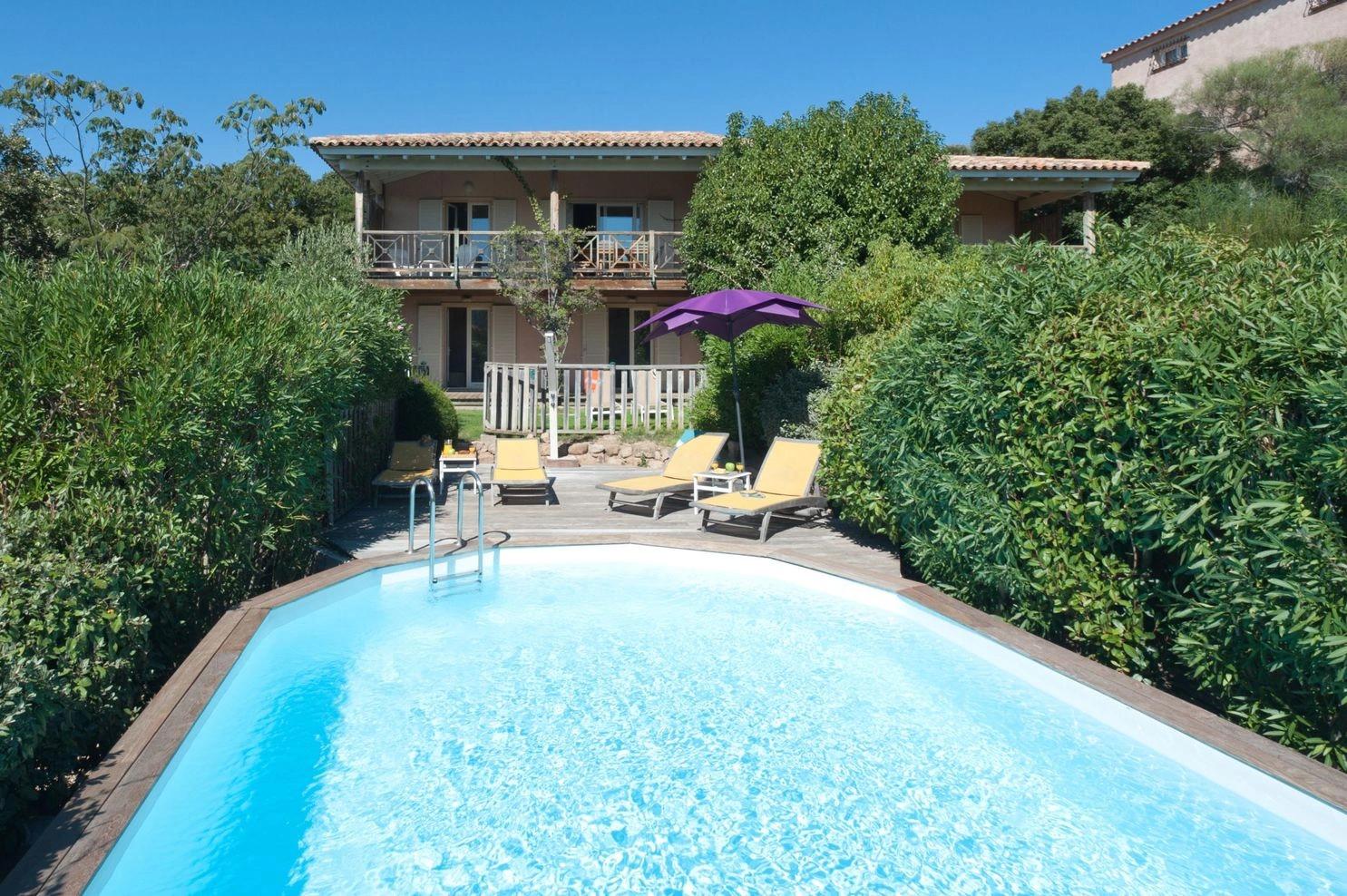Grande maison de vacances avec piscine privée à Santa Giulia